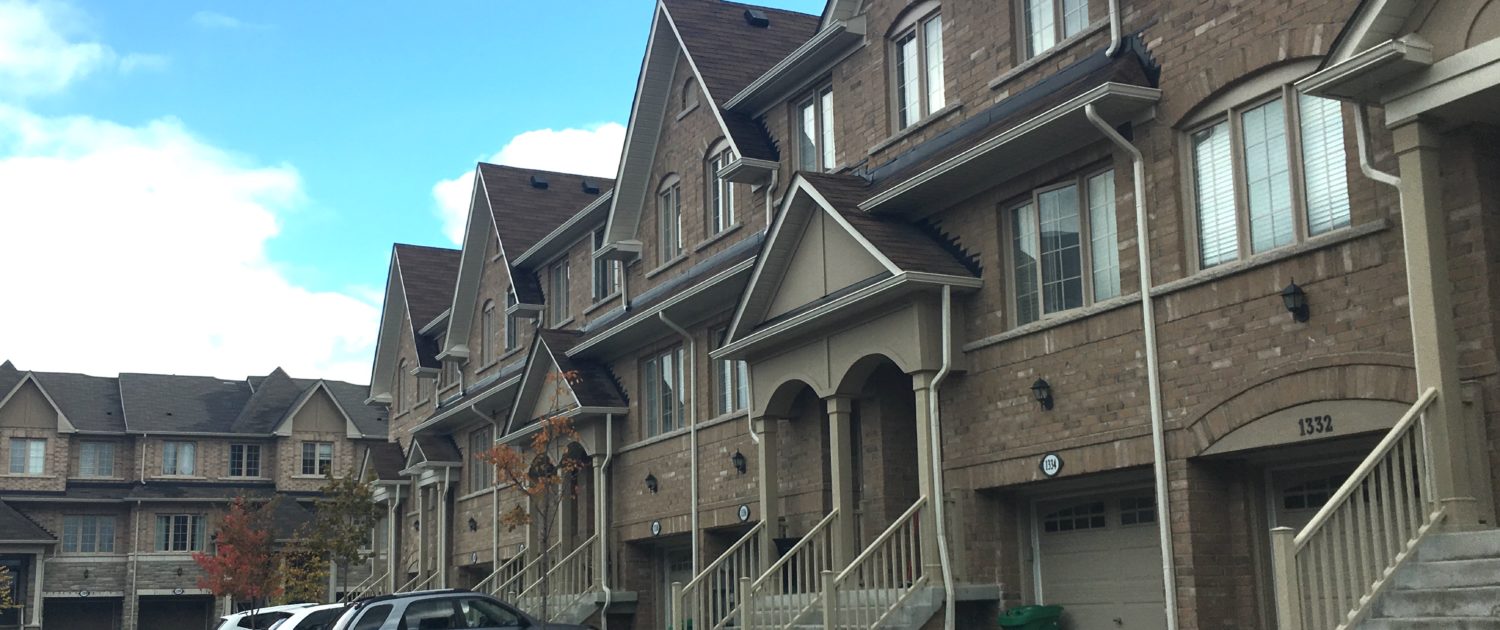 town houses in east credit